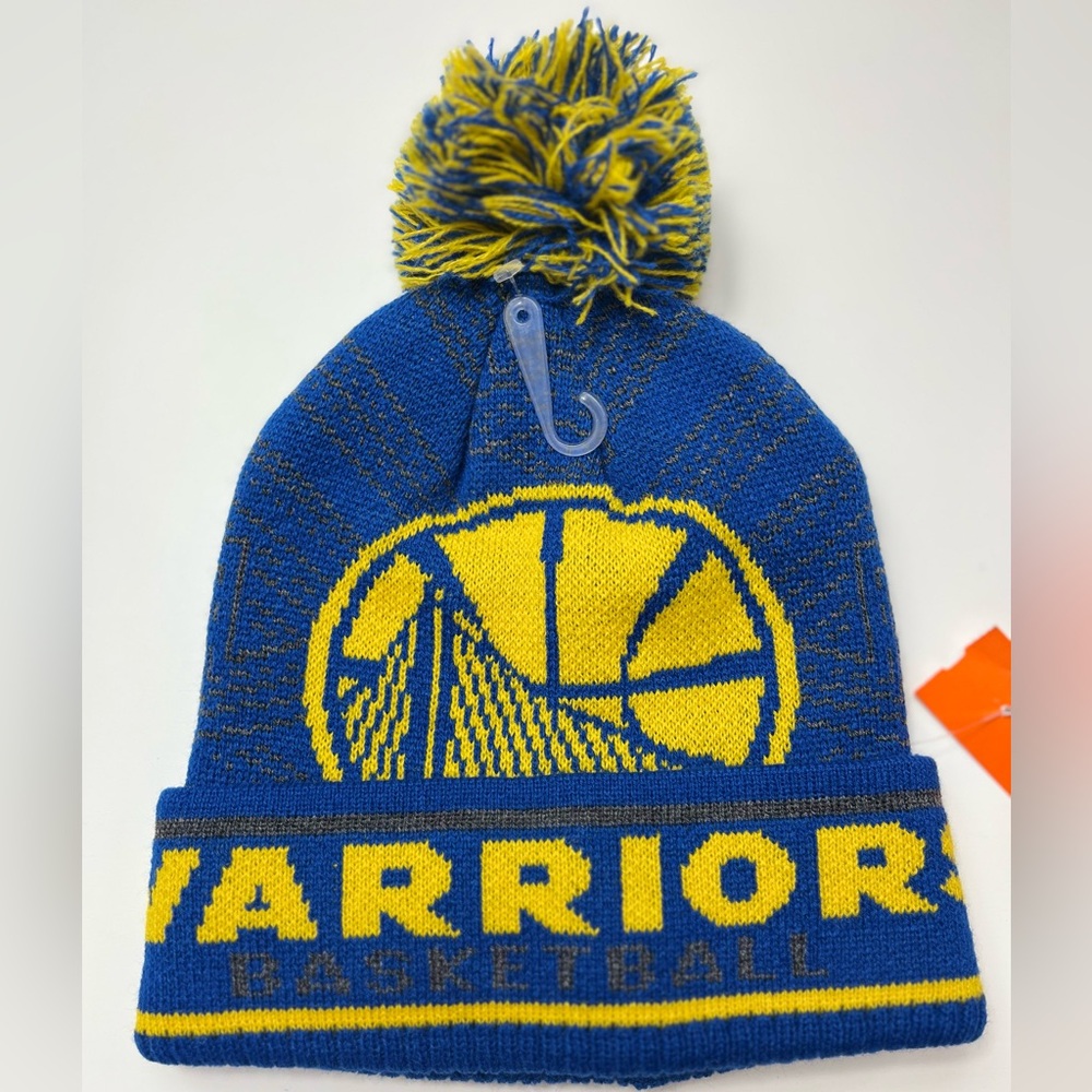 New (no tags) warriors kids hat